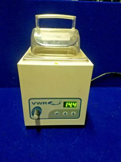 VWR Type: 89032-210 Digital Water Bath 2 Liters 110/120 V