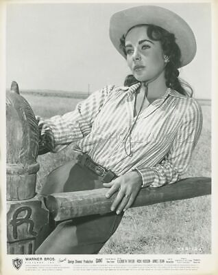 JAMES DEAN ELIZABETH TAYLOR GIANT 1956 PHOTO ORIGINAL  #89 MOVIE THEATRE FRONT 