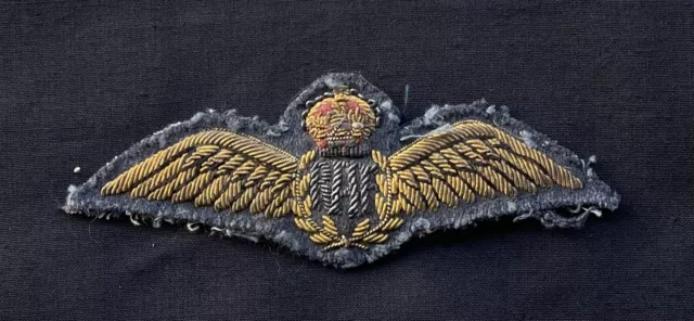 WW2 RAF Royal Air Force Pilots Wings Bullion Cloth Badge