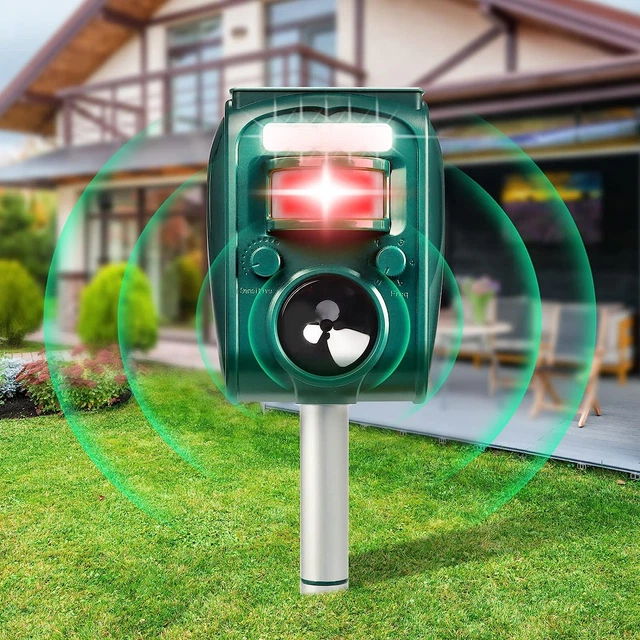 Solar Animal Repeller, Outdoor Deterrent with Motion Sensor, Deer Squirrel Cat R