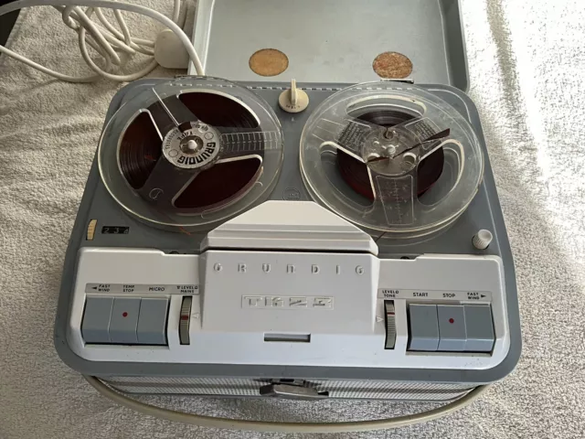 Vintage, working Grundig reel to reel tape recorder. Model TK23.