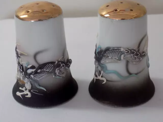 Vintage Japan Moriage Dragonware Porcelain Salt & Pepper Shakers 2