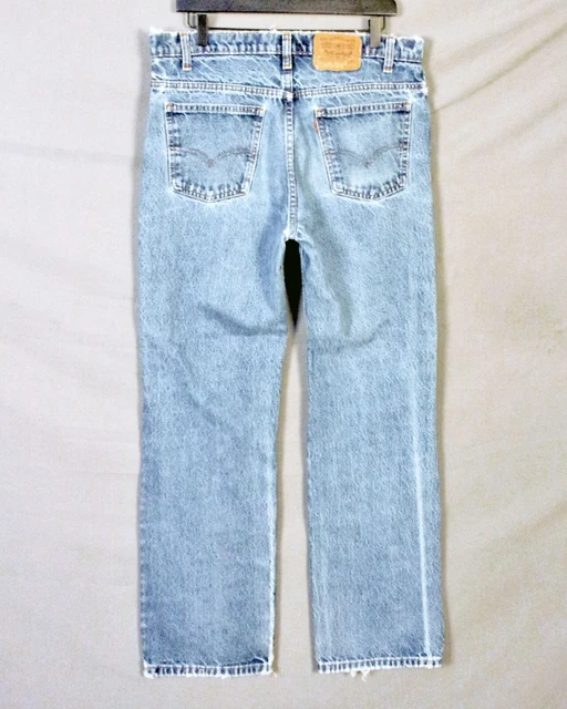 Levis 35 deals x 32