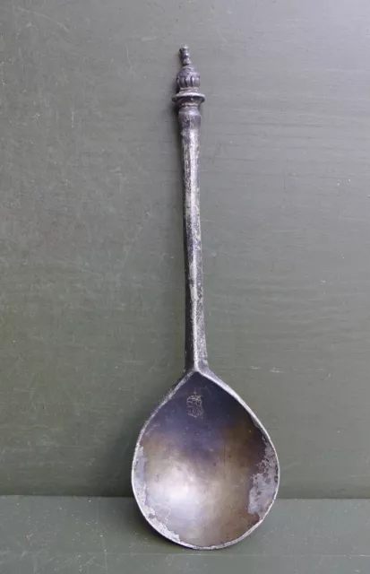 Nice Antique so called Pinnacle pewter spoon, Dutch early 17th. century. Utrecht
