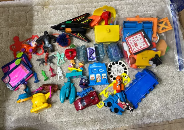 Vintage 80s 90s Mixed Toy Lot Looney Tunes, E.T., Sports McDonald’s Etc