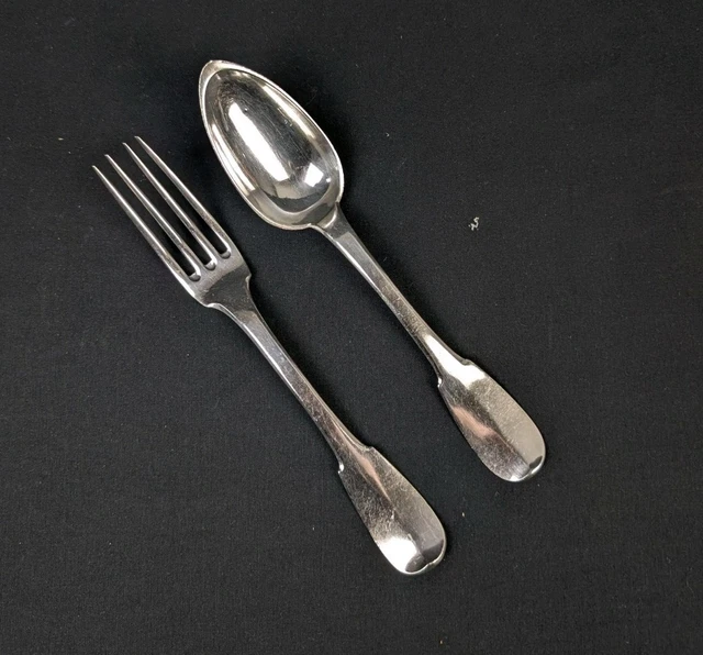 Grande Cuillère Ancienne En Argent Massif - Minerve Orfèvre AD - 85 Gr
