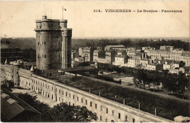 CPA Vincennes Le Donjon panorama (1347223)
