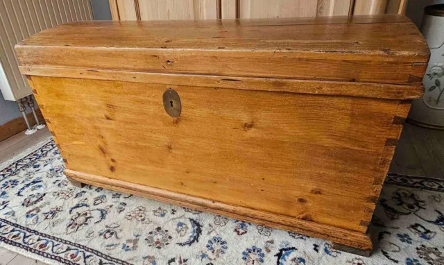 Flache Holzbox mit Deckel Klein Holzkiste Holz Schatzkiste Schatulle aus  Naturholz mit Verschluss - Rechteckige, stabile und langlebige  Aufbewahrungsbox