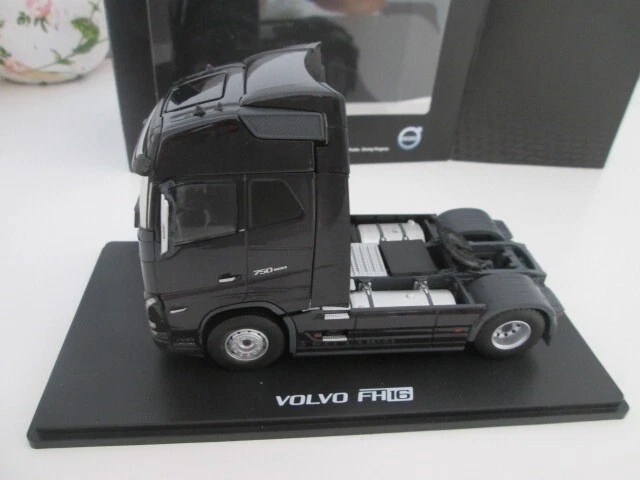 Camion Volvo FH 16 / 750  série spéciale collectors edition  1/43 Eligor