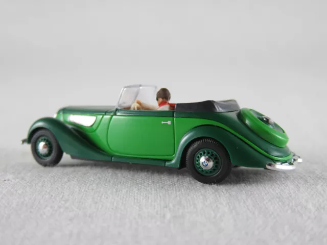 Busch 40254 BMW 327 Cabrio in grün/gelbgrün (mit Fahrerfigur) 1:87/H0 NEU/OVP 3