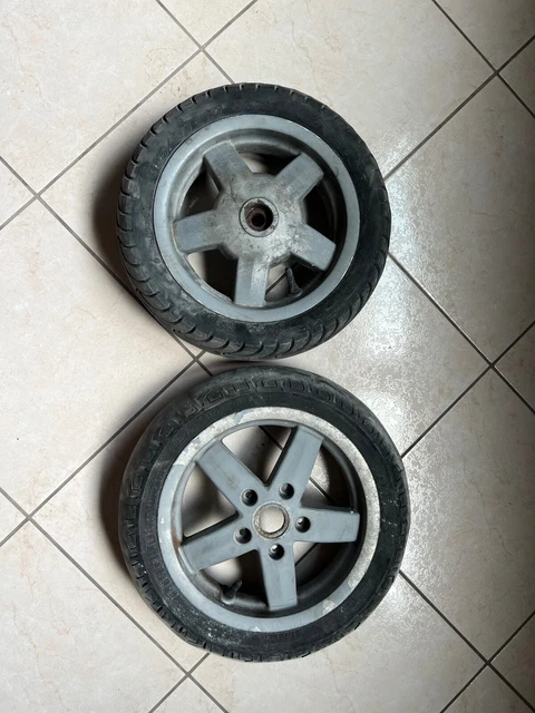 Cerchi Anteriore e Posteriore Piaggio Vespa 125 LX 