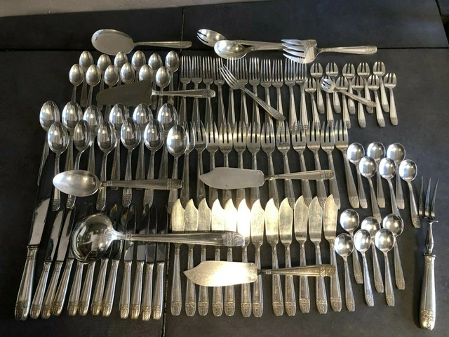 Ménagère Talisman Métal Argenté Et Laque De Chine Verte De CHRISTOFLE 93 Pieces