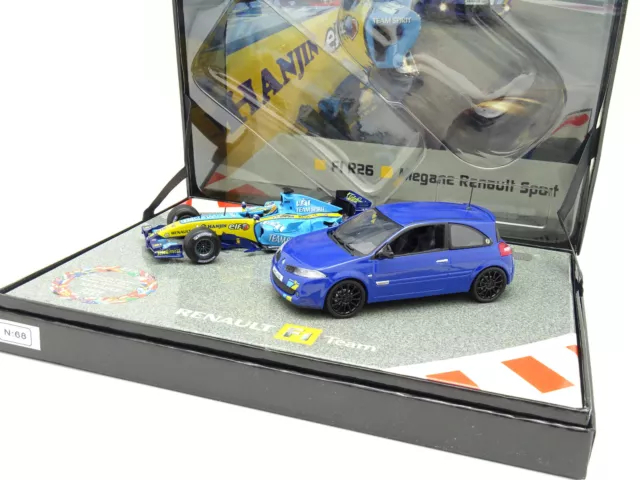 Universal Hobbies 1/43 - Coffret Renault Megane RS R25 + Minichamps F1 R26