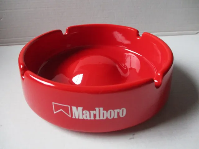 Marlboro Aschenbecher groß/klein, schwarz/weiß od. rot aus Keramik od. Stahl NEU