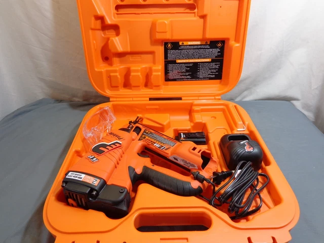 PASLODE LI-ION CORDLESS 16GA ANGLED FINISH NAIL GUN KIT - NEW MODEL # IM250A Li PASLODE LI-ION CORDLESS 16GA ANGLED FINISH NAIL GUN KIT - NEW MODEL # IM250A Li