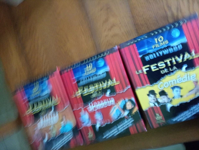 Lot trois coffrets DVD 30 films Festival horreur, western, comédie Comme neuf