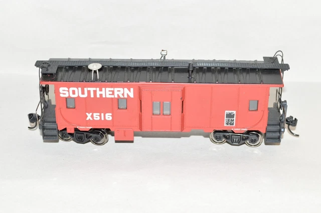 HO scale Athearn Southern Ry bay window caboose car train MW KD's
