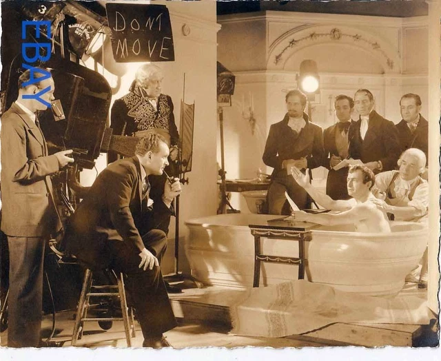 Frank Borzage directs Claude Rains in bathtub VINTAGE Photo Hearts Divided