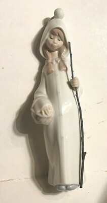 Lladro-4678-Girl W/ Basket-MINT-Nativity-Daisa-Retired-1970-8 1/2"-Original Box