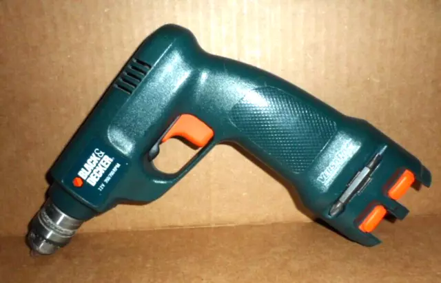 BLACK & DECKER VP870 7.2V Type 1 Drill with 2 Batteries (No Charger)