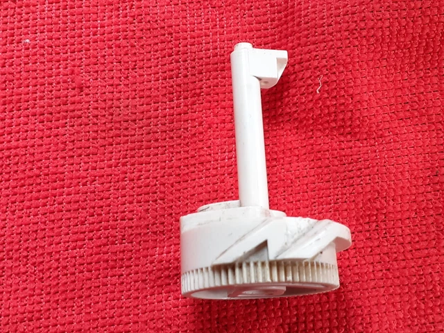 Vis de fixation magnétophone Philips N7150 fonctionnel a 100