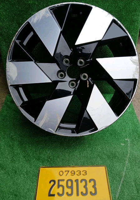 SET OF GENUINE 19 Inch VOLVO XC40 Alloy Wheels & 235/50/19 Tyres