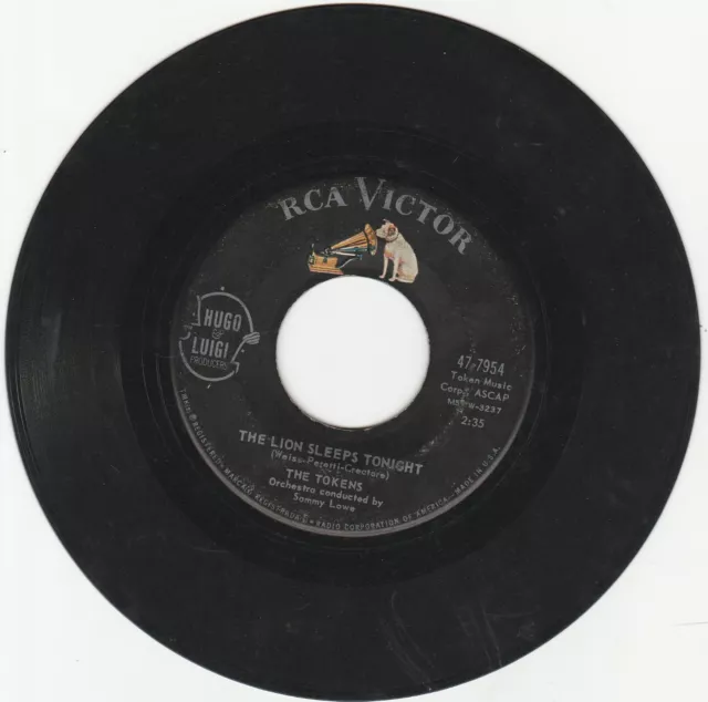 Original  45   The Tokens  " The Lion Sleeps Tonight "   Rca # 7954