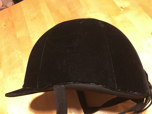 Reithelm Größe 55 Harry'Horse schwarz samt ,mit kleiner schleife  