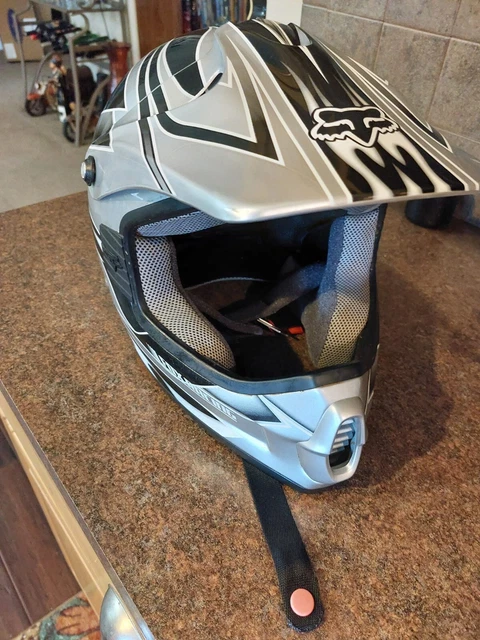 Fox Racing Tracer silver black motorcycle helmet 