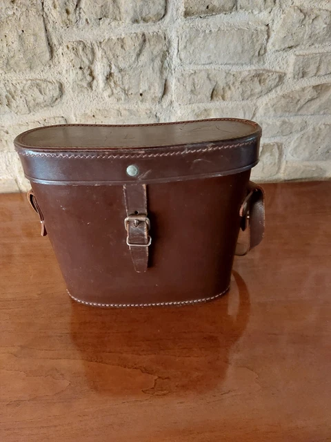 Grand martinet en cuir noir et rouge, pommeau noir métallique