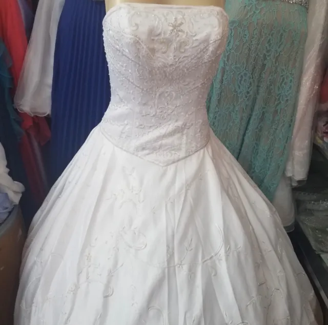 Maribella strapless ball gown wedding embossed white dress size 18 NEW