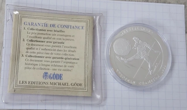 MÉDAILLE COUPE D'EUROPE de football 1988 ,PaysBas EUR 5,00 PicClick FR