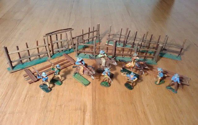 A lot of 40 Elastolin plastic cowboys and indians, Germany, 1960s