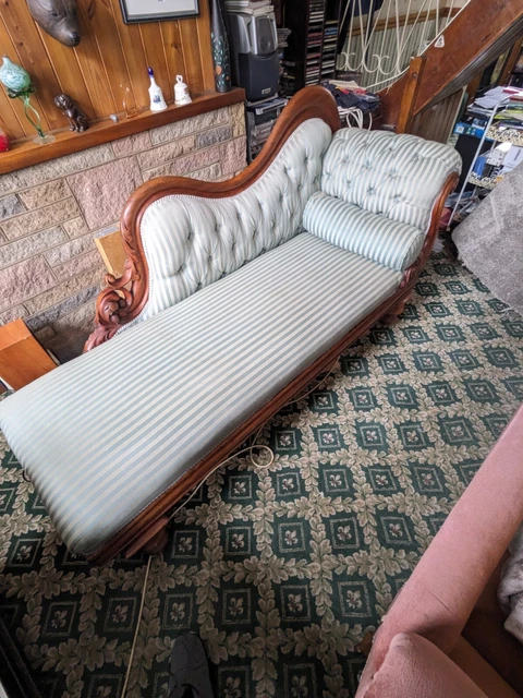Antique Victorian Chaise Longue