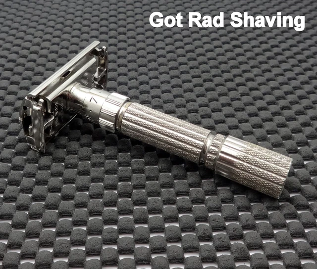 Vintage 1958 Gillette Fat Boy  Adjustable 1-9  DE Safety Razor D4