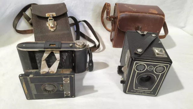 Cameras x2 Vintage Agfa Folding Speedex-Clack & Kodak Brownie Six-20 Model D -AF