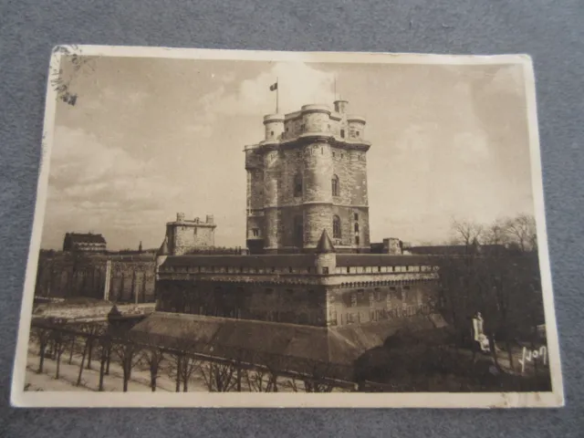 Carte Postale ancienne sépia 1949 VINCENNES ( 94)  Le donjon du Château