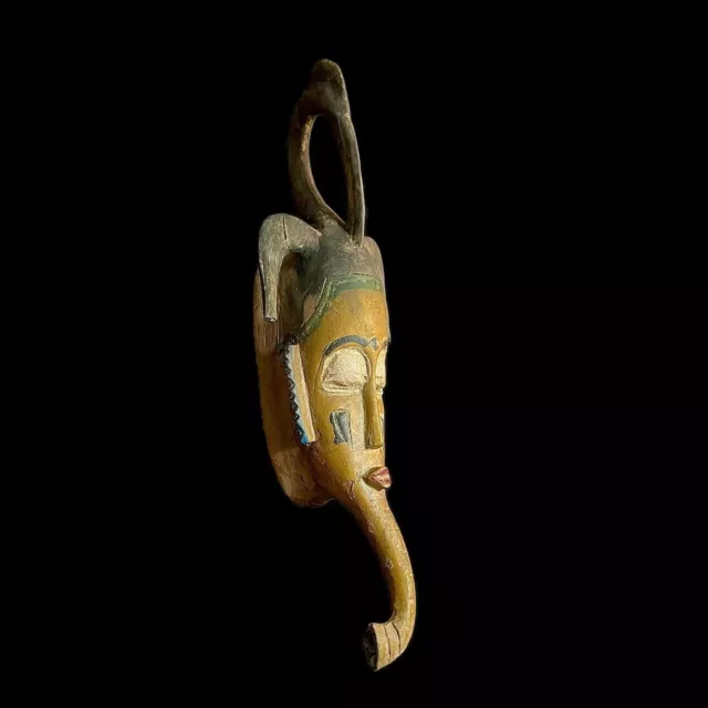 Maschera africana Maschera per il viso tribale in legno di arte africana...