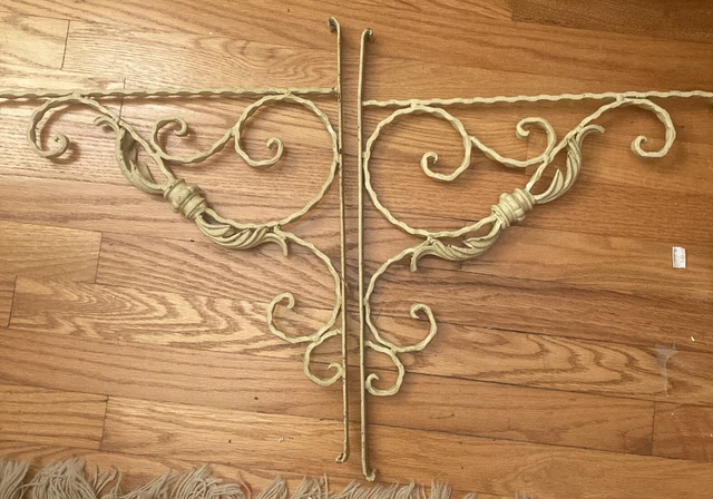 Pair Vintage BiG Heavy Painted Wrought Iron Shelf Brackets sign Holders 19”x17”