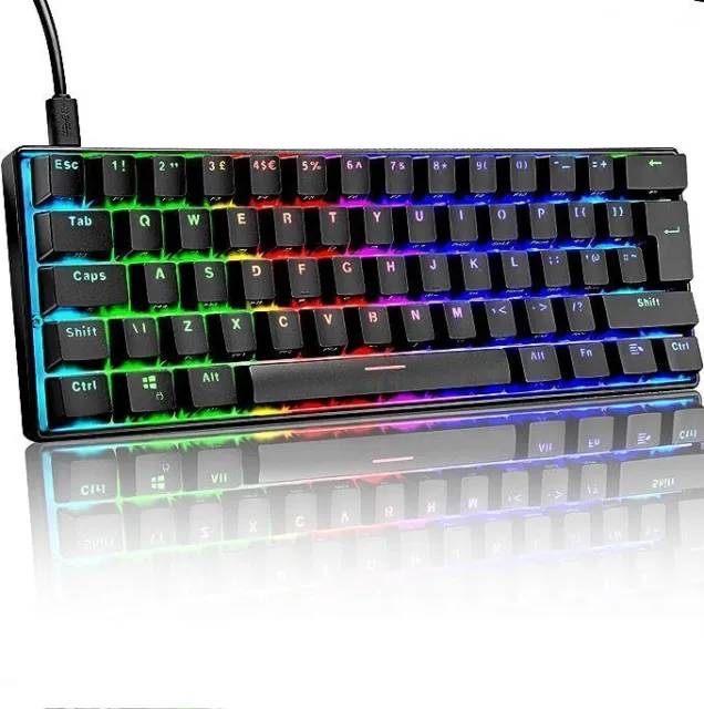 60% Tragbare kabelgebundene mechanische RGB-Gaming-Tastatur für PC MAC PS4 Xbox