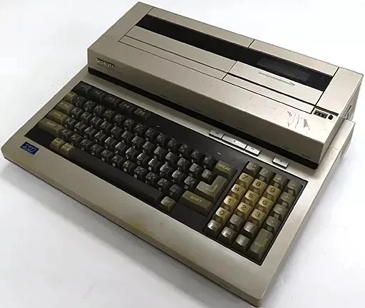 JUNK SHARP X1C CZ-801C Vintage 8-Bit Personal Computer Main Unit