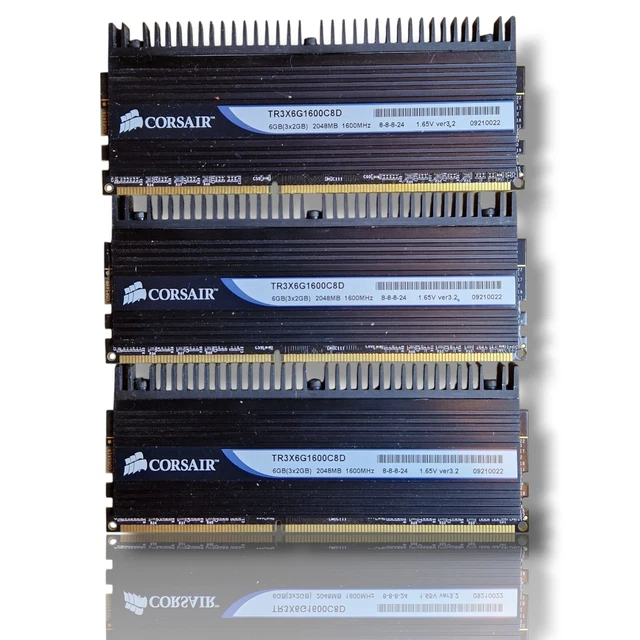 Kit Mémoire DDR3 Corsair XMS3 8 Go - 1x4 Go + 2x2 Go, 1600 MHz, Occasion, Fonctionne Bien
