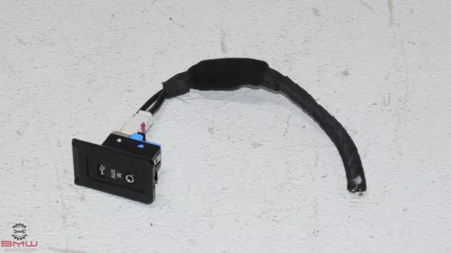 USB Socket AUX Input Receiver Center Console OEM BMW E60 E70 E90 E92 E93  F10