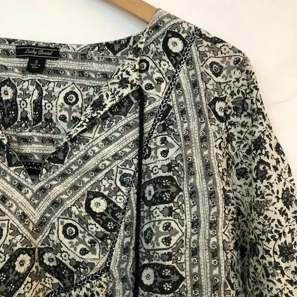 LUCKY BRAND Lelah Floral Tunic Black Gray Striped Boho Tassel 3/4 Sleeve Small S 2