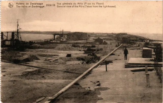 CPA AK Militaire Ruines de Zeebrugge - Vue generale du Mole (362673)
