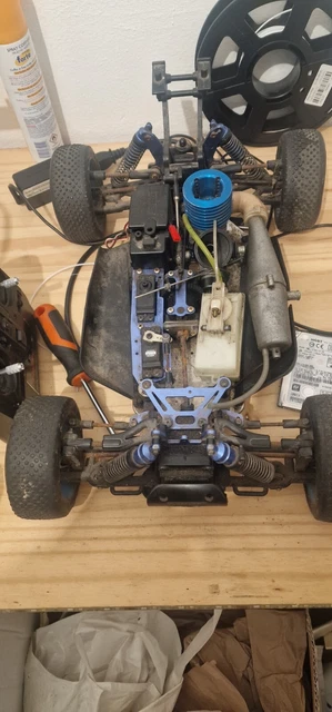 Voiture Thermique 1/8