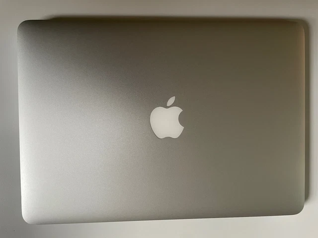 Apple MacBook Pro Retina 13" 2.9GHz / 512GB SSD / 8GB - Early 2015