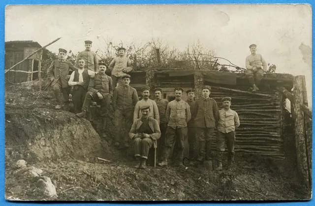 CPA PHOTO: Soldats allemands / Lothringisches Feldartillerie-Regiment Nr. 33