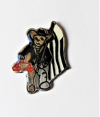 pin's Agrilait Bretagne breton biniou 