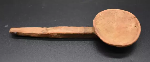 Pre-Columbian wooden carved spoon, nazca/chancay culture, Peru 1100-1400 AD